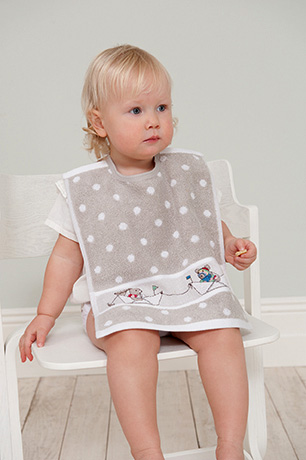bavoir-a-pois-1.jpg