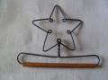 Cintre en métal et bois étoile de 10cm