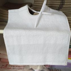 Bavoir a broder bebe grand modele blanc bande aida 6 pts special grilles lilipoints
