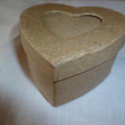 Boite Coeur en Carton PW International