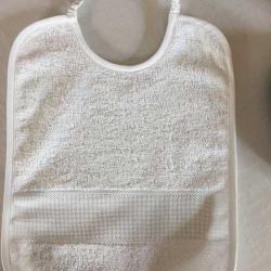 Bavoir à broder 6 mois élastique Blanc Bande Aida 7 pts