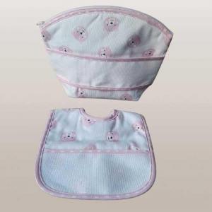 Bavoir velcro trousse assortie ours rose