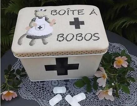 Boite chaton infirmiere le lin d isabelle 3