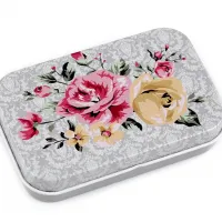 Boite rectangulaire en metal fleurs pour le necessaire de couture 09