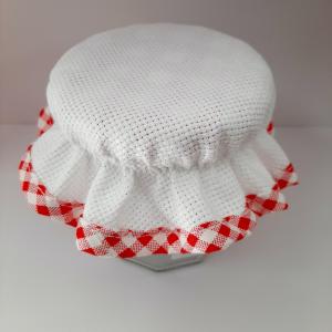 Chapeau de pot de confiture rouge a broder aida 5