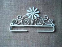 Cintre en metal blanc fleur et arabesque 11cm rico design