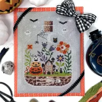 Fiche de broderie halloween terrarium terrarium d halloween tiny modernist