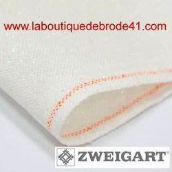 Oile a broder zweigart etamine murano 3984 12 6 fils blanc opalescente avec fils lurex 11
