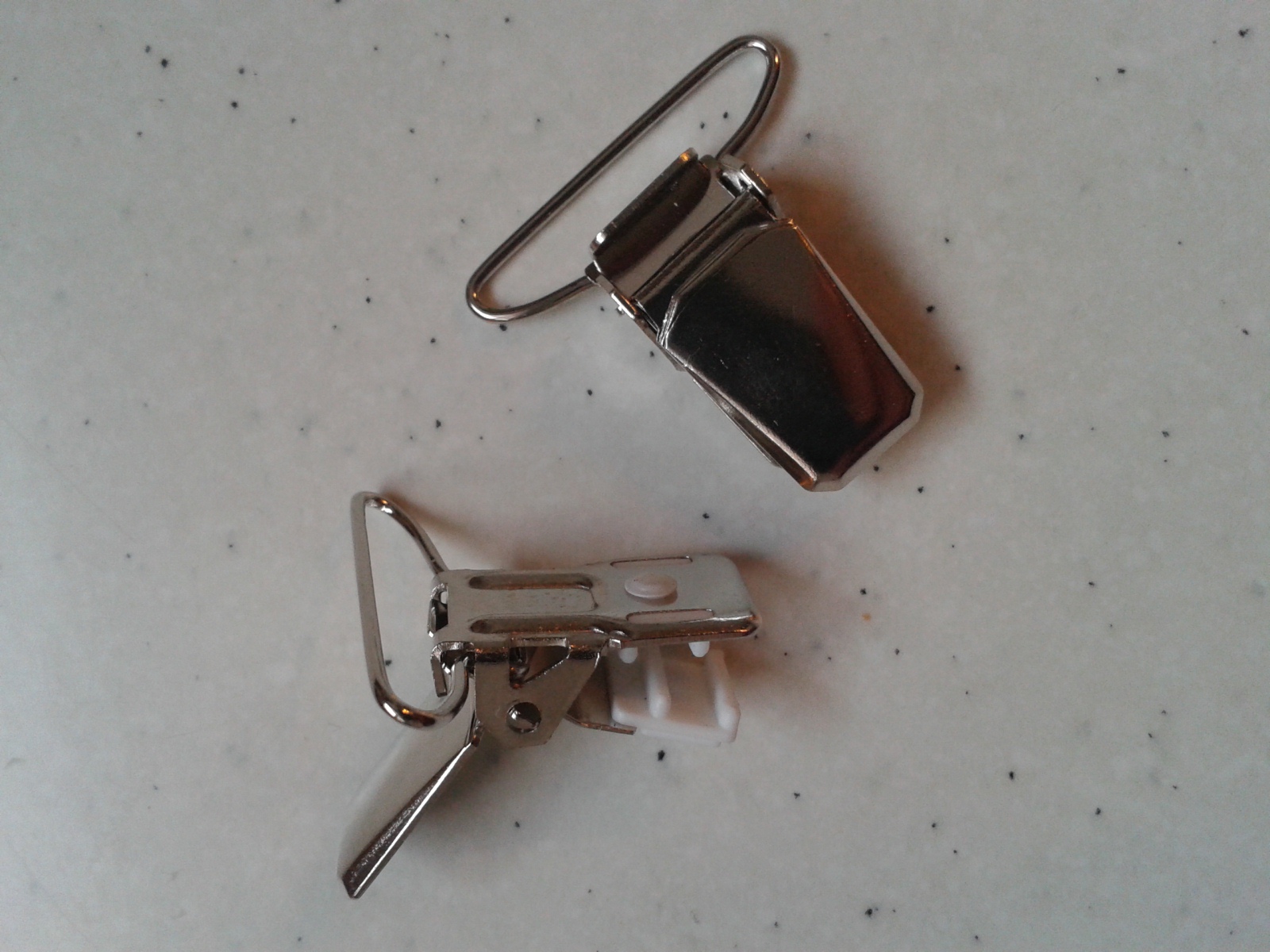 Pince bretelle 30mm