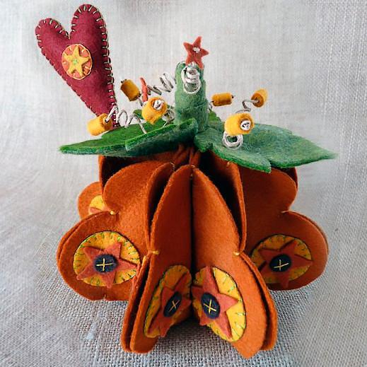 Pumpkin spice woolfelt kit feutrine cinnamonpatch