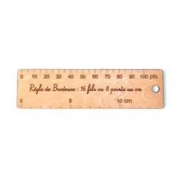 Règle de Brodeuse : 16 fils, 8 points au cm