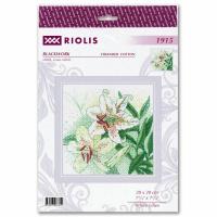 S l1600les lys blancs kit de blackwork riolis sr1915