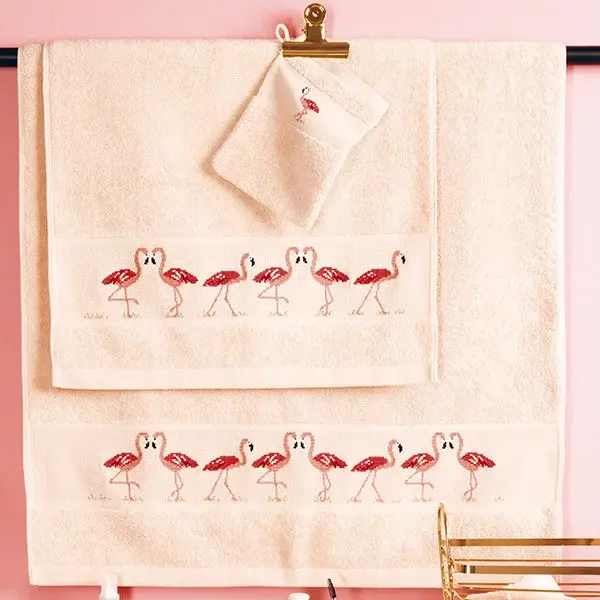 Serviette eponge a broder 50x100 rose poudre rico design 141024