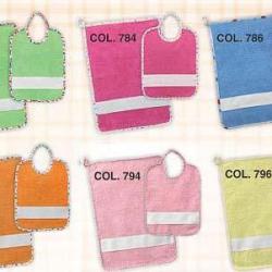 Set bavoir serviette a broder la chiocciolina 1