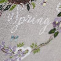 Spring garland madame chantilly 3