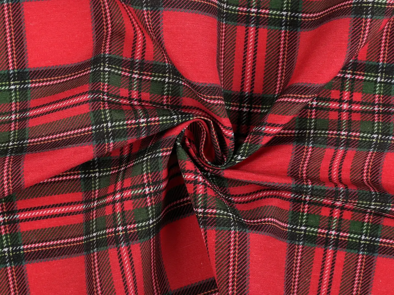 Tissu ecossais tartan rouge en 160 cm