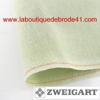 Toile a broder zweigart de lin belfast 3609 12 6 fils vert amande 6083