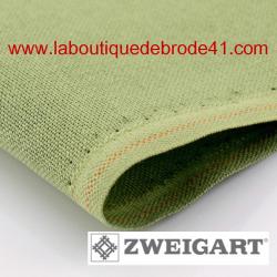 Toile a broder zweigart murano 3984 12 6 fils vert olive 6017