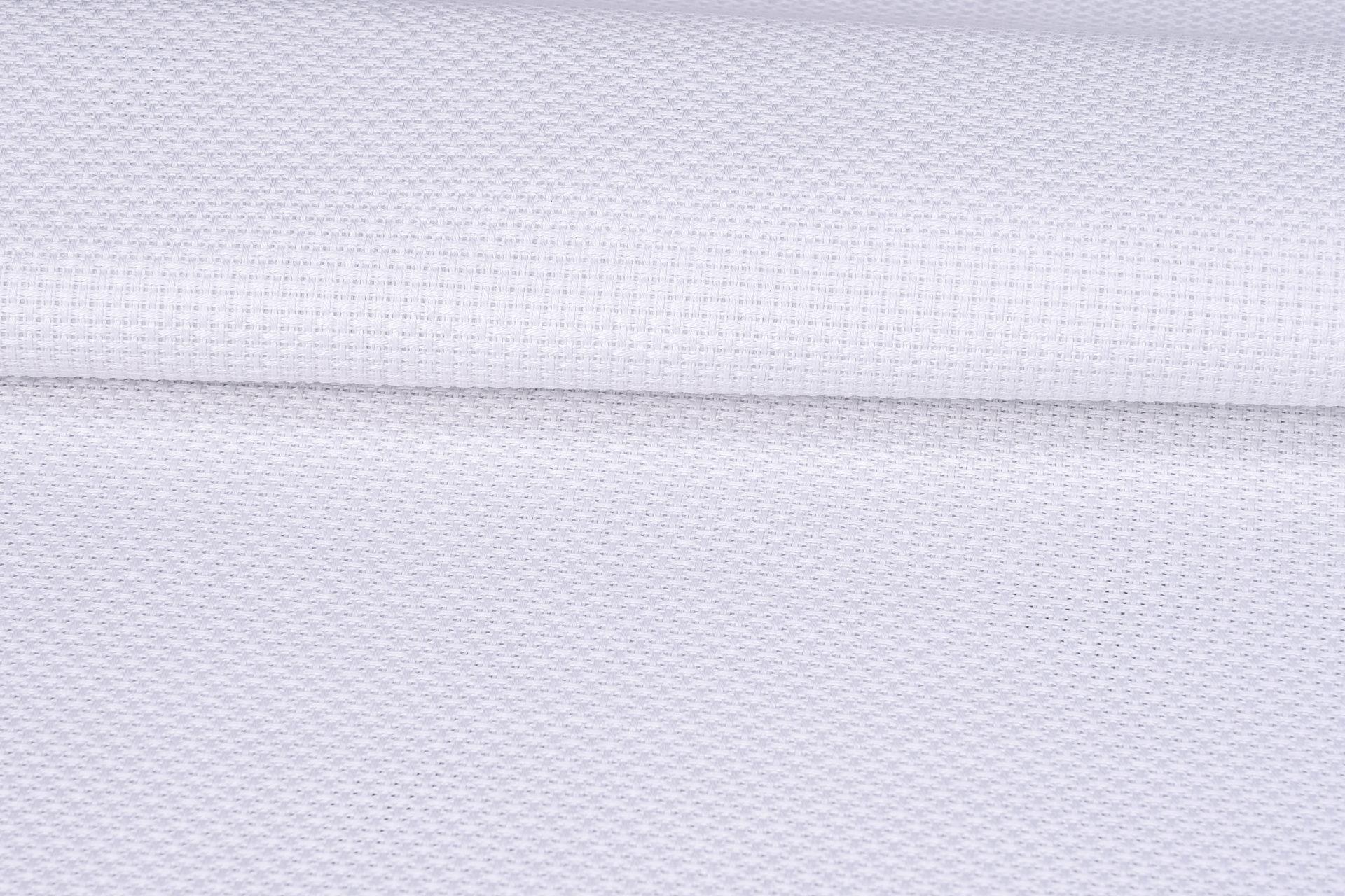 Toile aida 3 5 pts coloris blanc hofer 2