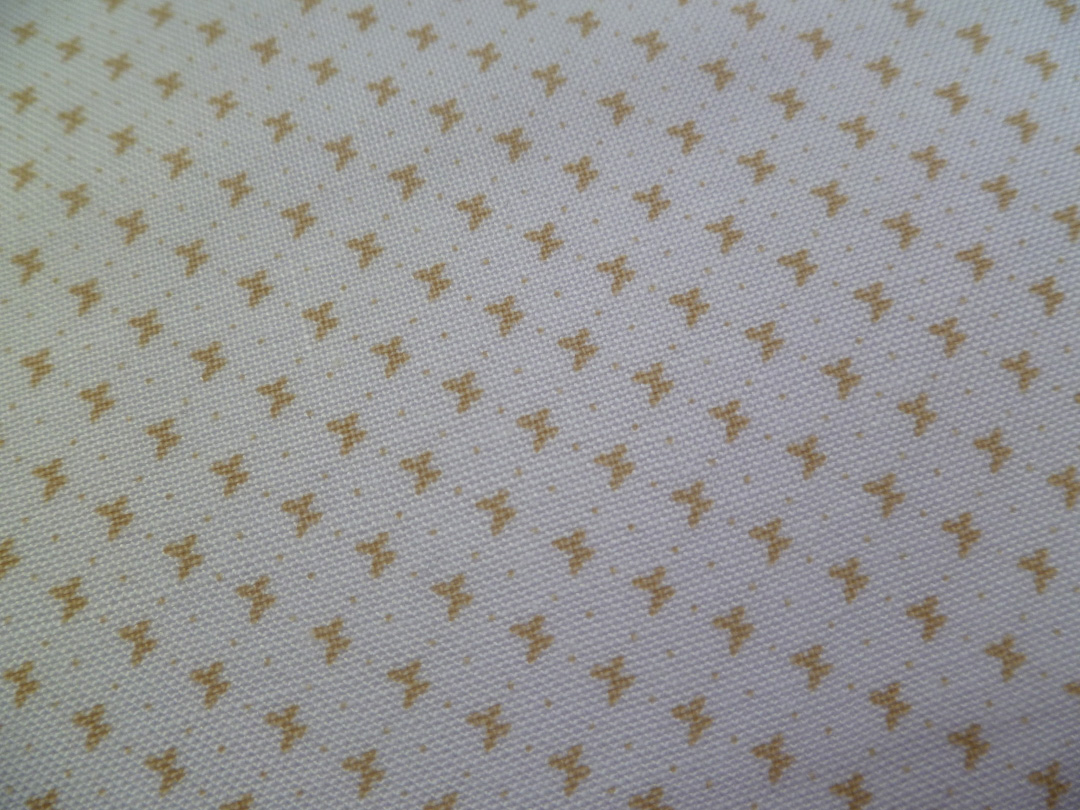 tons-sur-tons-blanc-papillons-creme.jpg